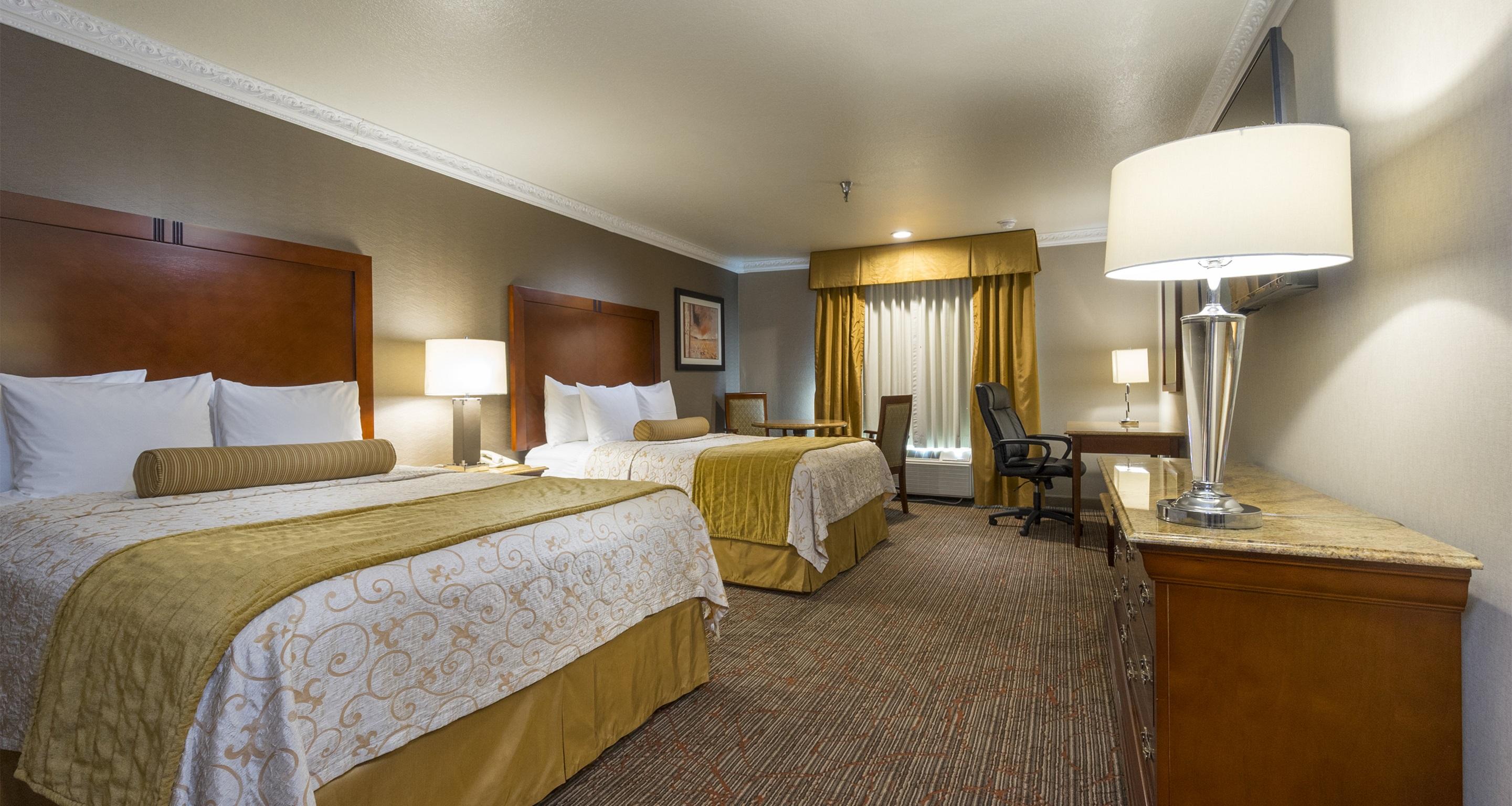 Best Western Plus Newport Mesa Inn Коста Меса Экстерьер фото