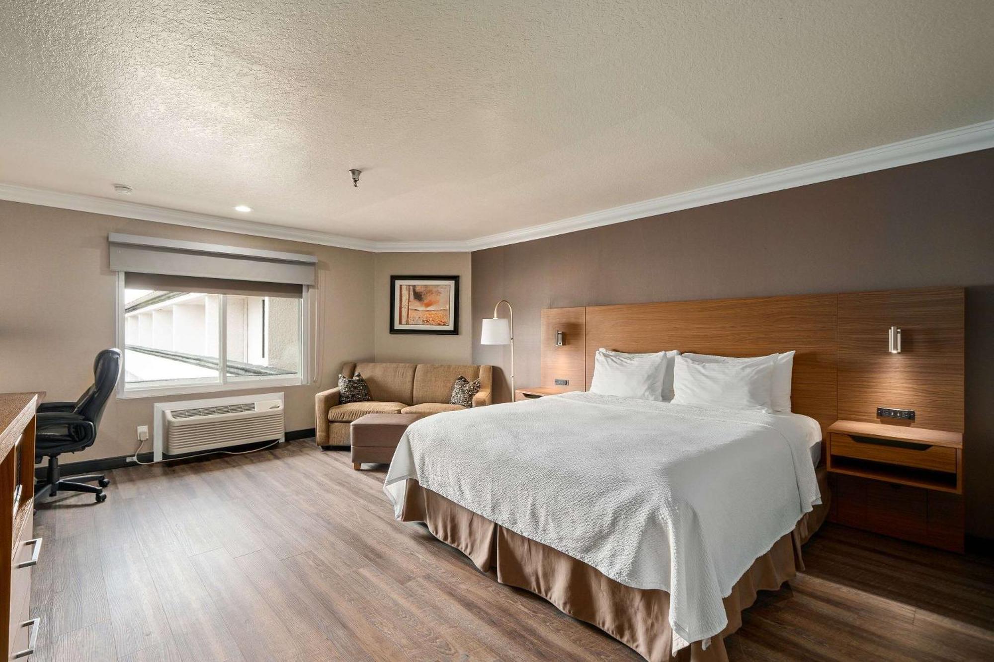Best Western Plus Newport Mesa Inn Коста Меса Экстерьер фото