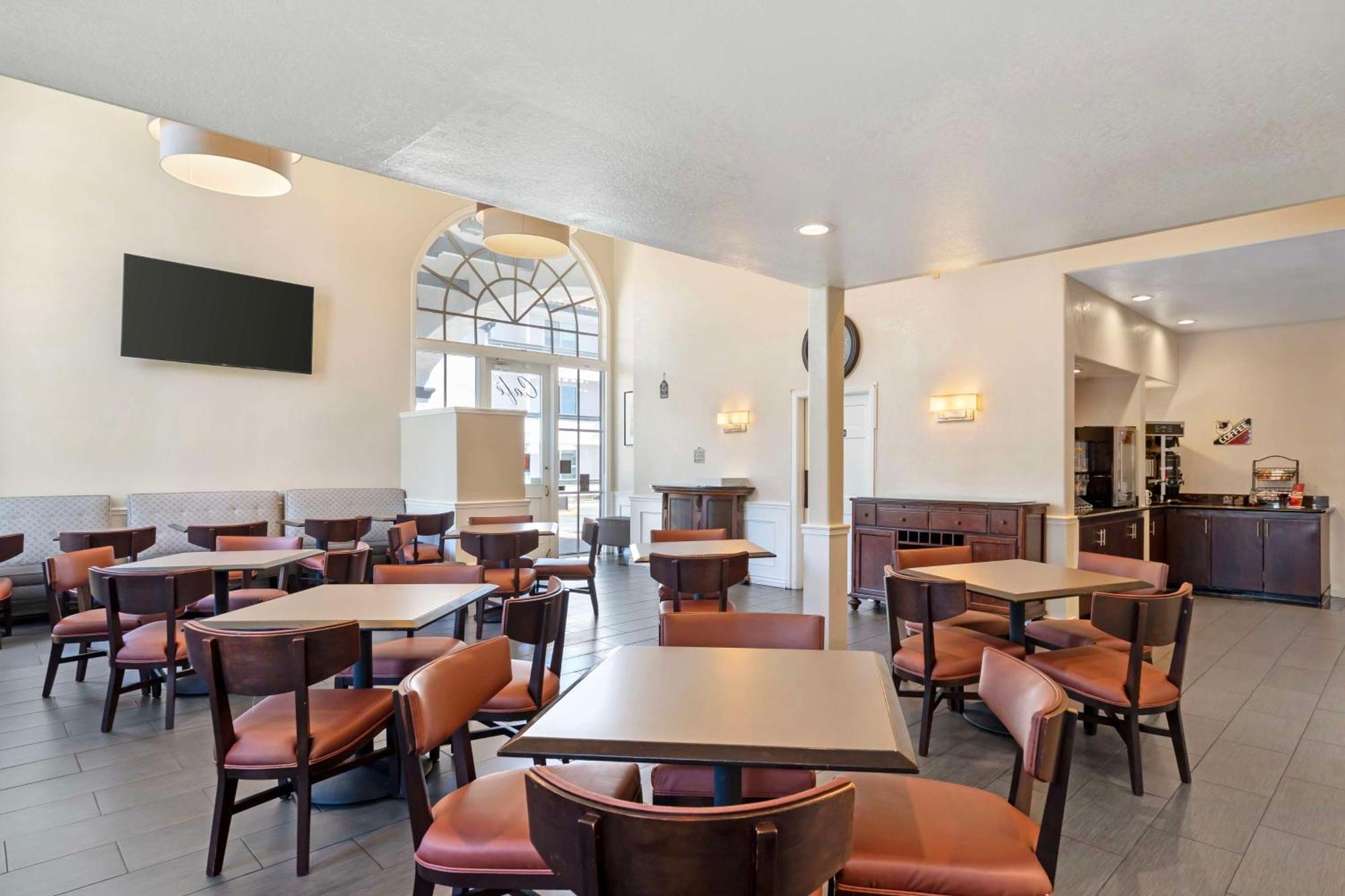 Best Western Plus Newport Mesa Inn Коста Меса Экстерьер фото