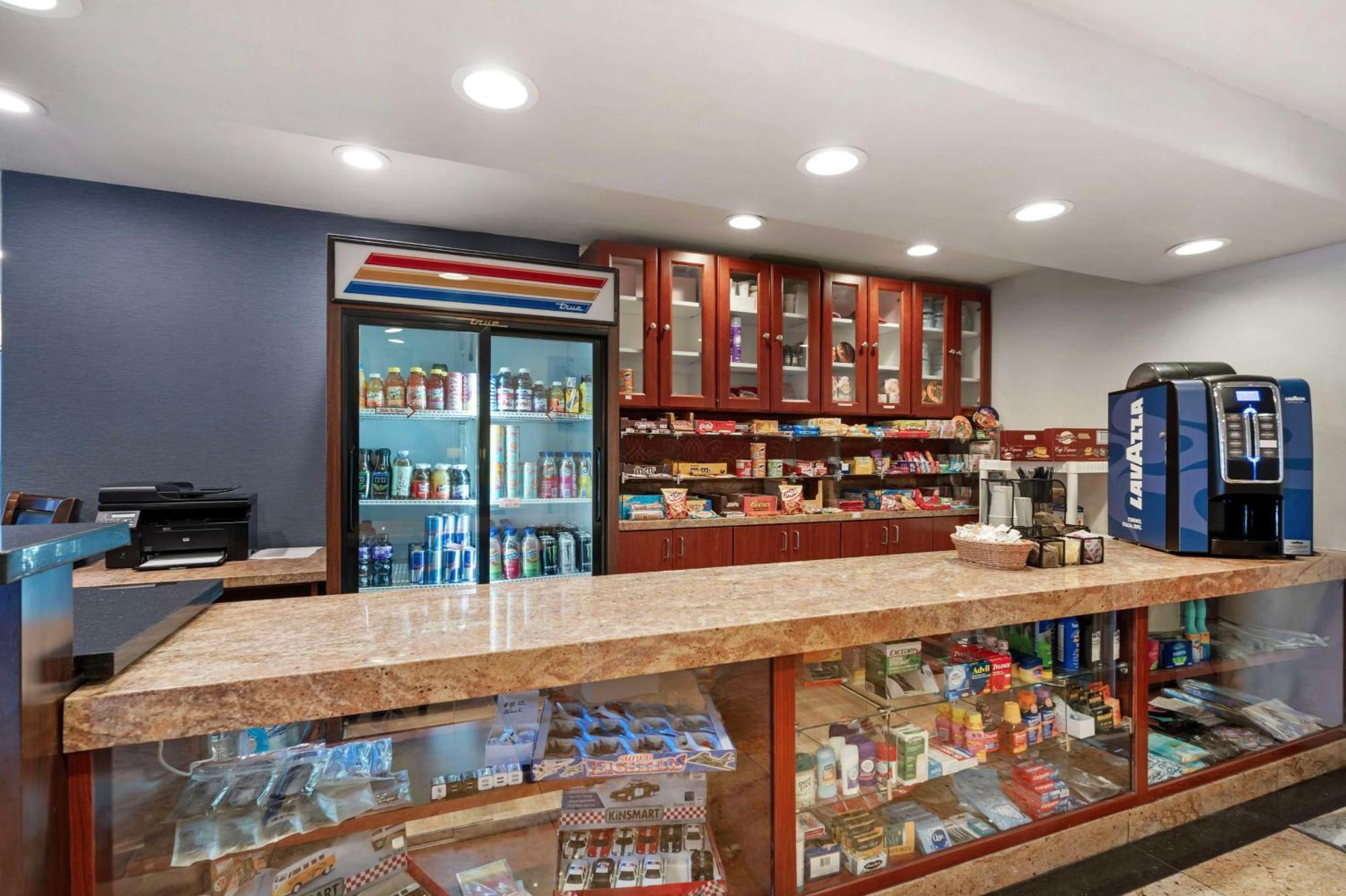 Best Western Plus Newport Mesa Inn Коста Меса Экстерьер фото